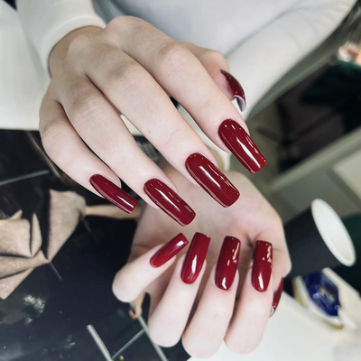 Весеннее обновление: маникюр и педикюр со скидкой до 41%