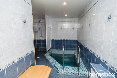 Комплекс «Русские бани на дровах» на ул. Панфиловцев со скидкой 50% Комплекс «Русские бани на дровах» на ул. Панфиловцев со скидкой 50%